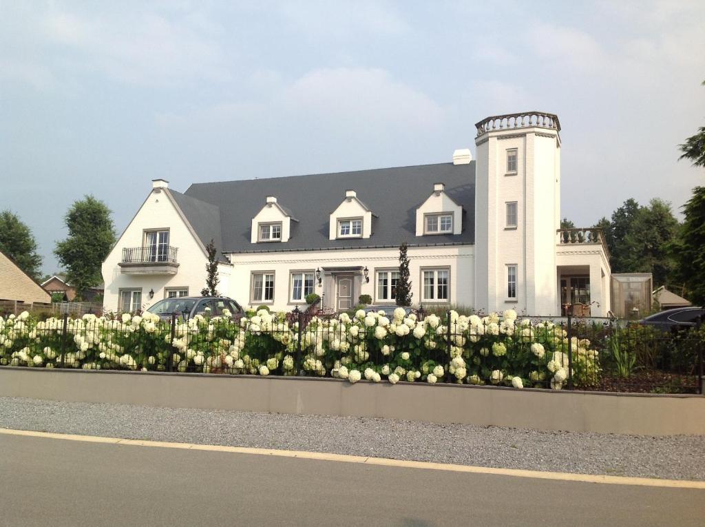 B&B Villa Reynaert Opoeteren Exterior photo